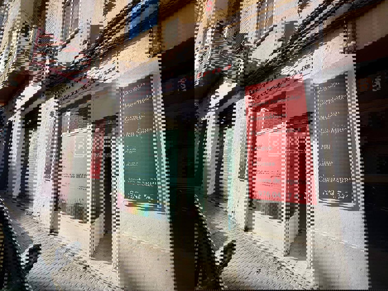 Local en alquiler en  calle Arias, Zaragoza  1/1