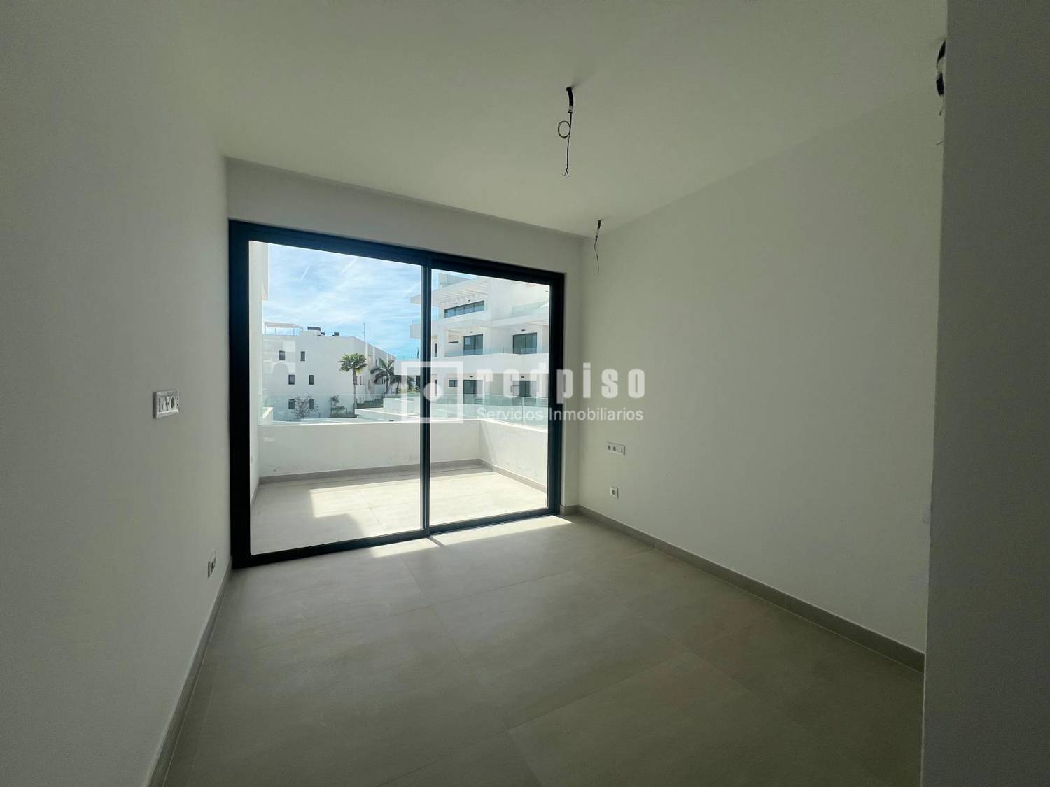 Piso en venta en Estepona, Málaga 10/19