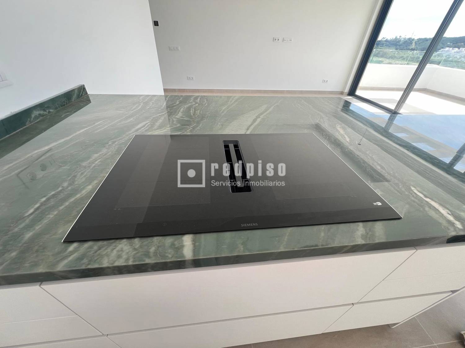 Piso en venta en Estepona, Málaga 9/19