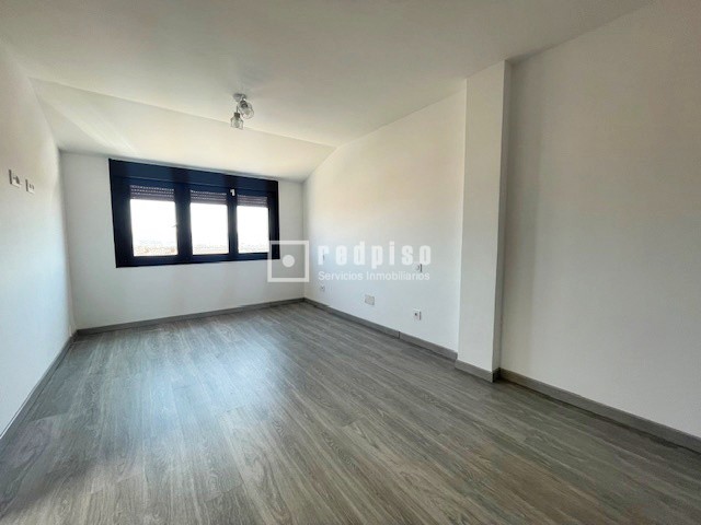 Casa en alquiler en  Quer, Guadalajara  25/43