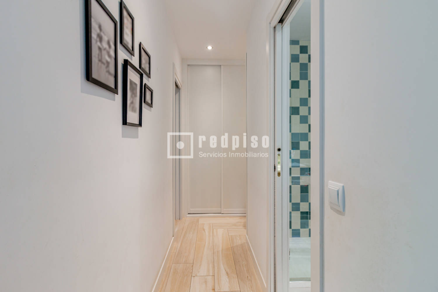 Piso en venta en calle De Caleruega, Hortaleza, Madrid 12/27