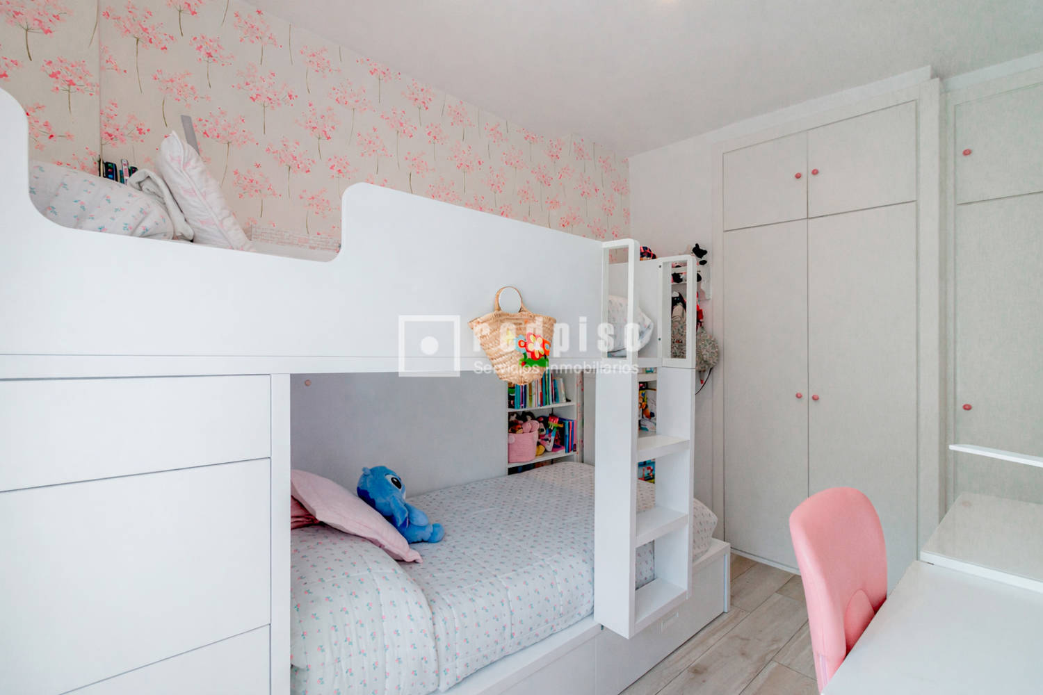 Piso en venta en calle De Caleruega, Hortaleza, Madrid 14/27