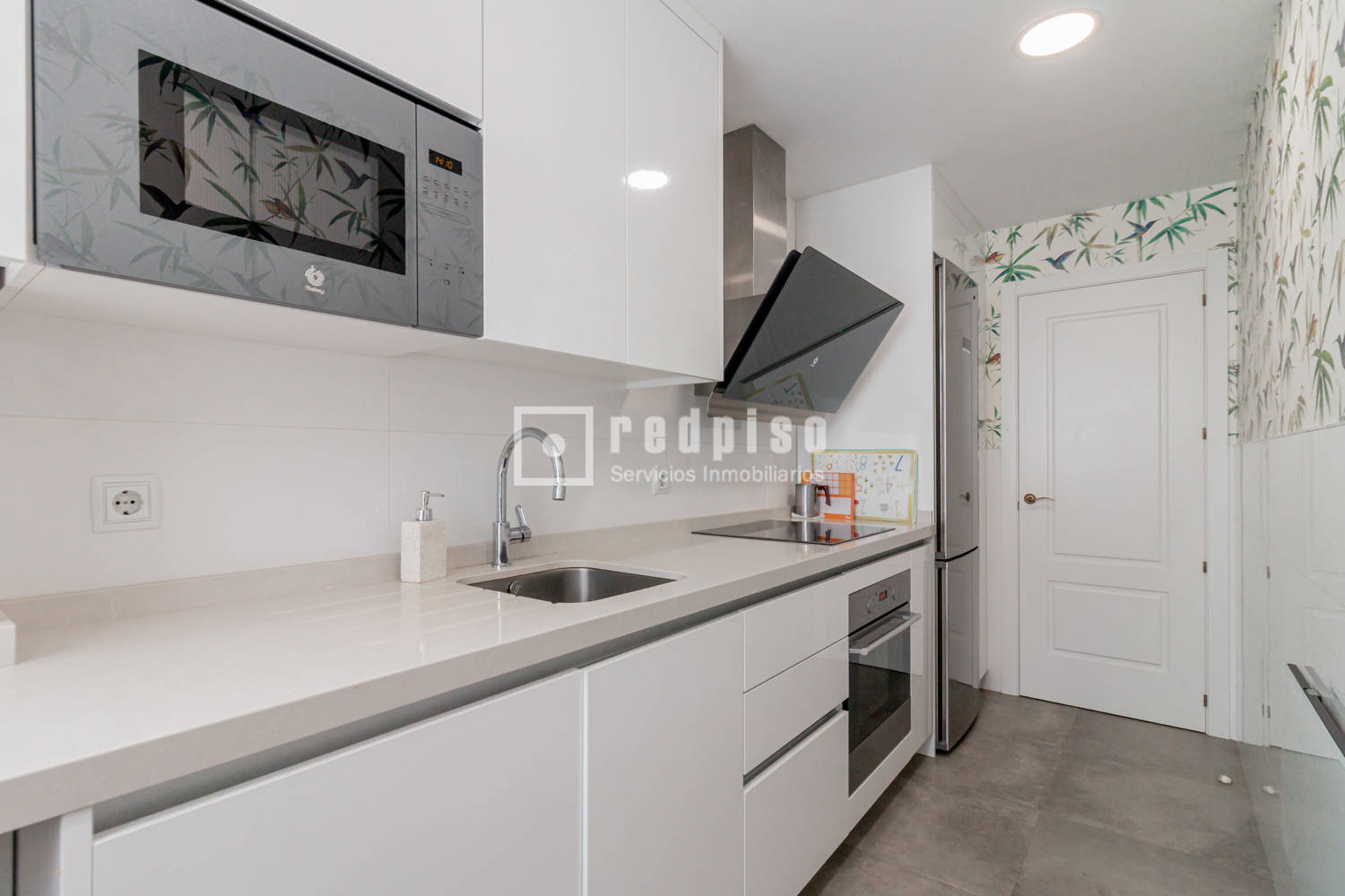 Piso en venta en calle De Caleruega, Hortaleza, Madrid 6/27