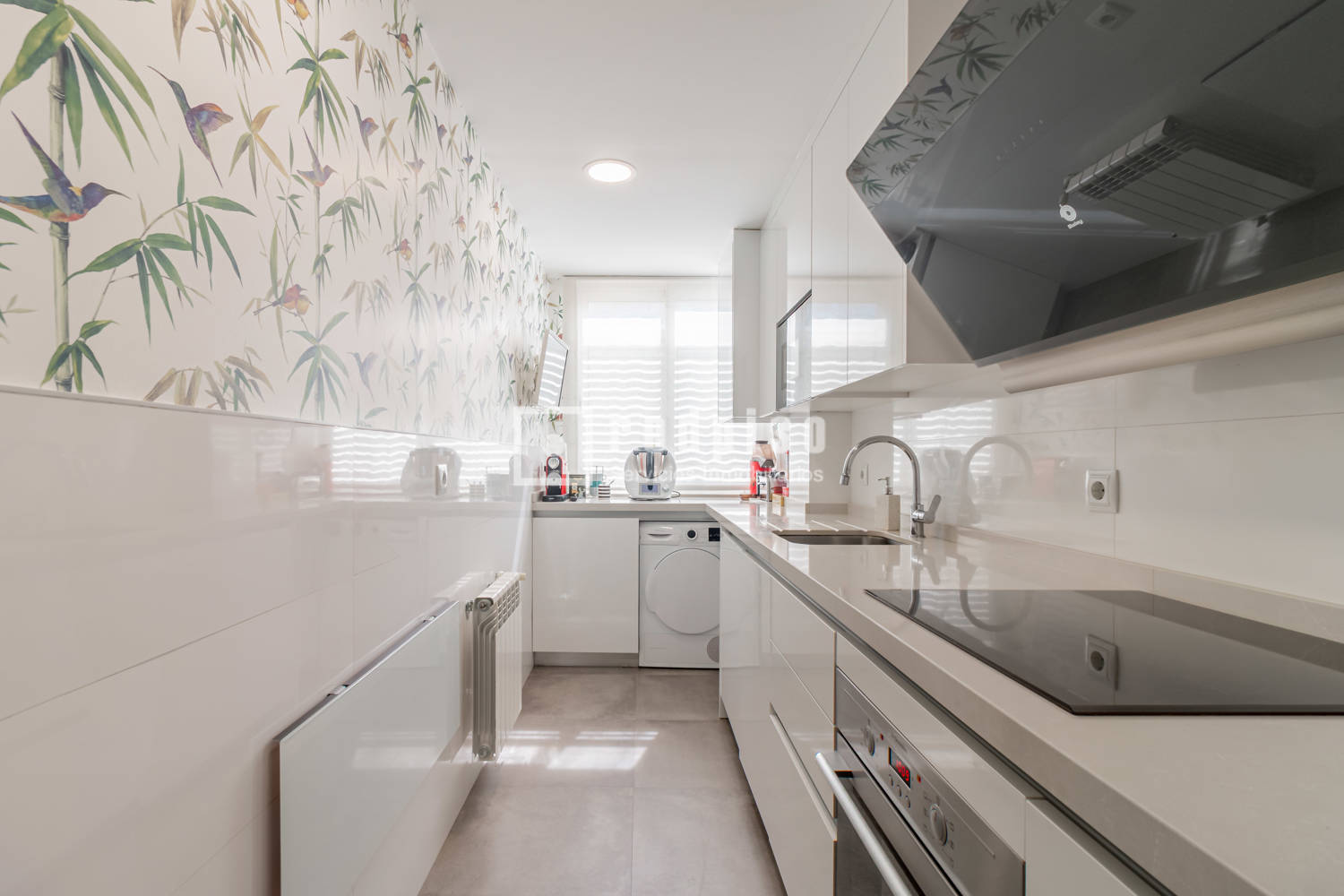 Piso en venta en calle De Caleruega, Hortaleza, Madrid 5/27