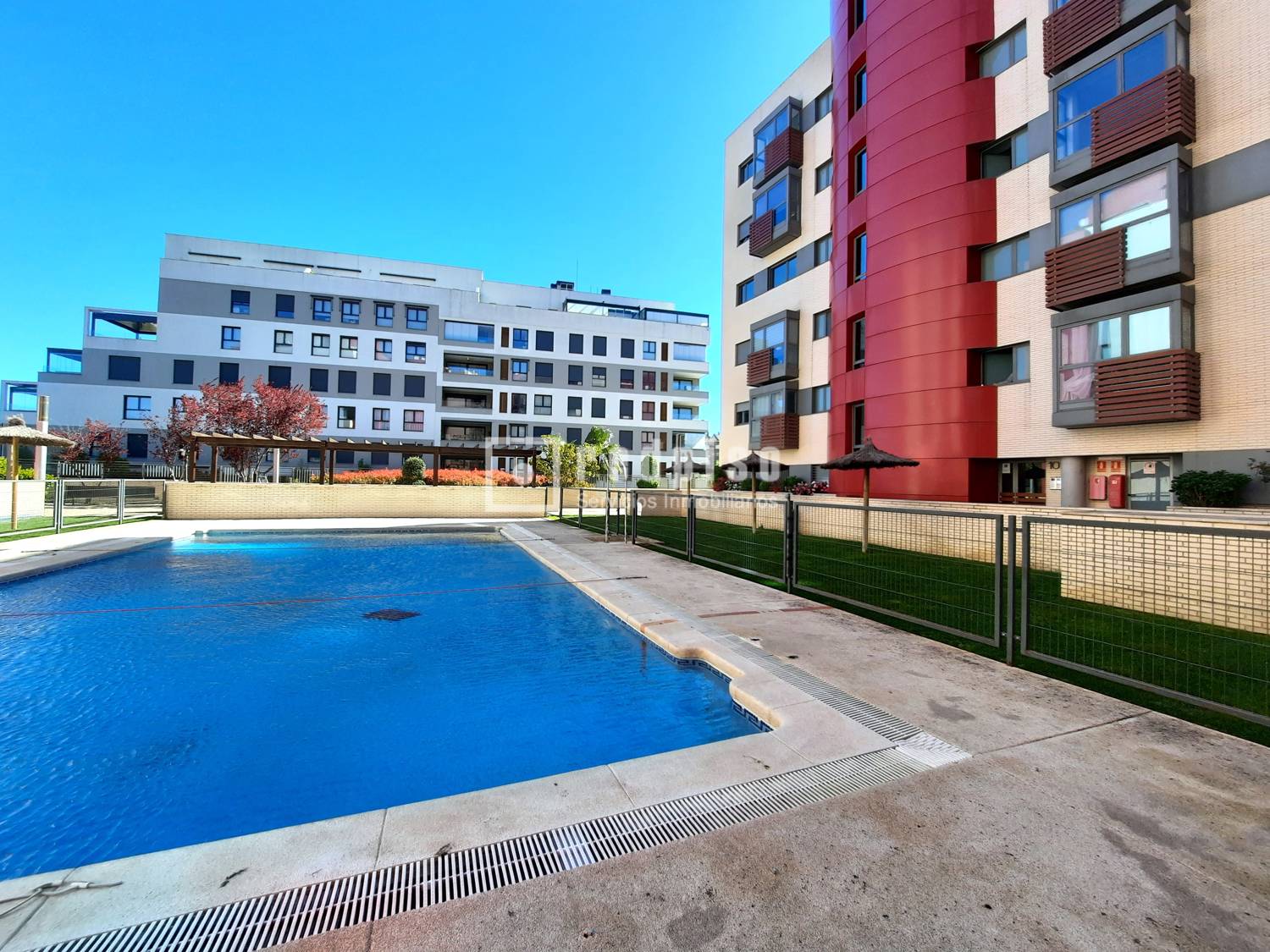 Piso en alquiler en calle De Ana De Austria, Madrid, Madrid 25/30