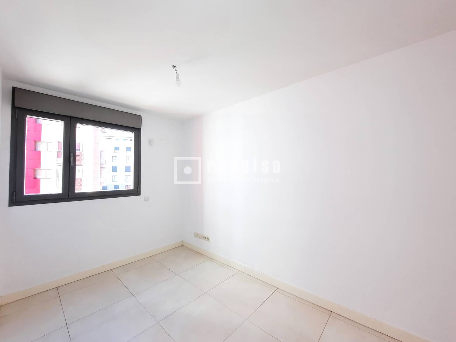 Piso en alquiler en calle De Ana De Austria, Madrid, Madrid 18/30