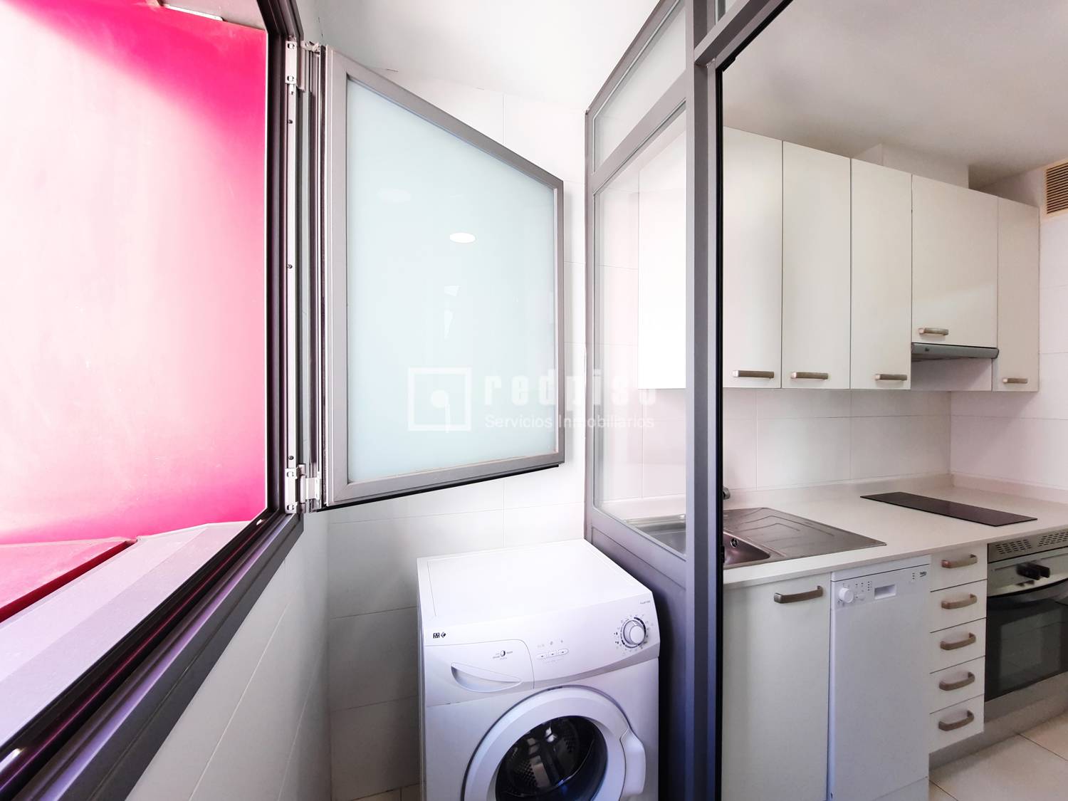 Piso en alquiler en calle De Ana De Austria, Madrid, Madrid 10/30