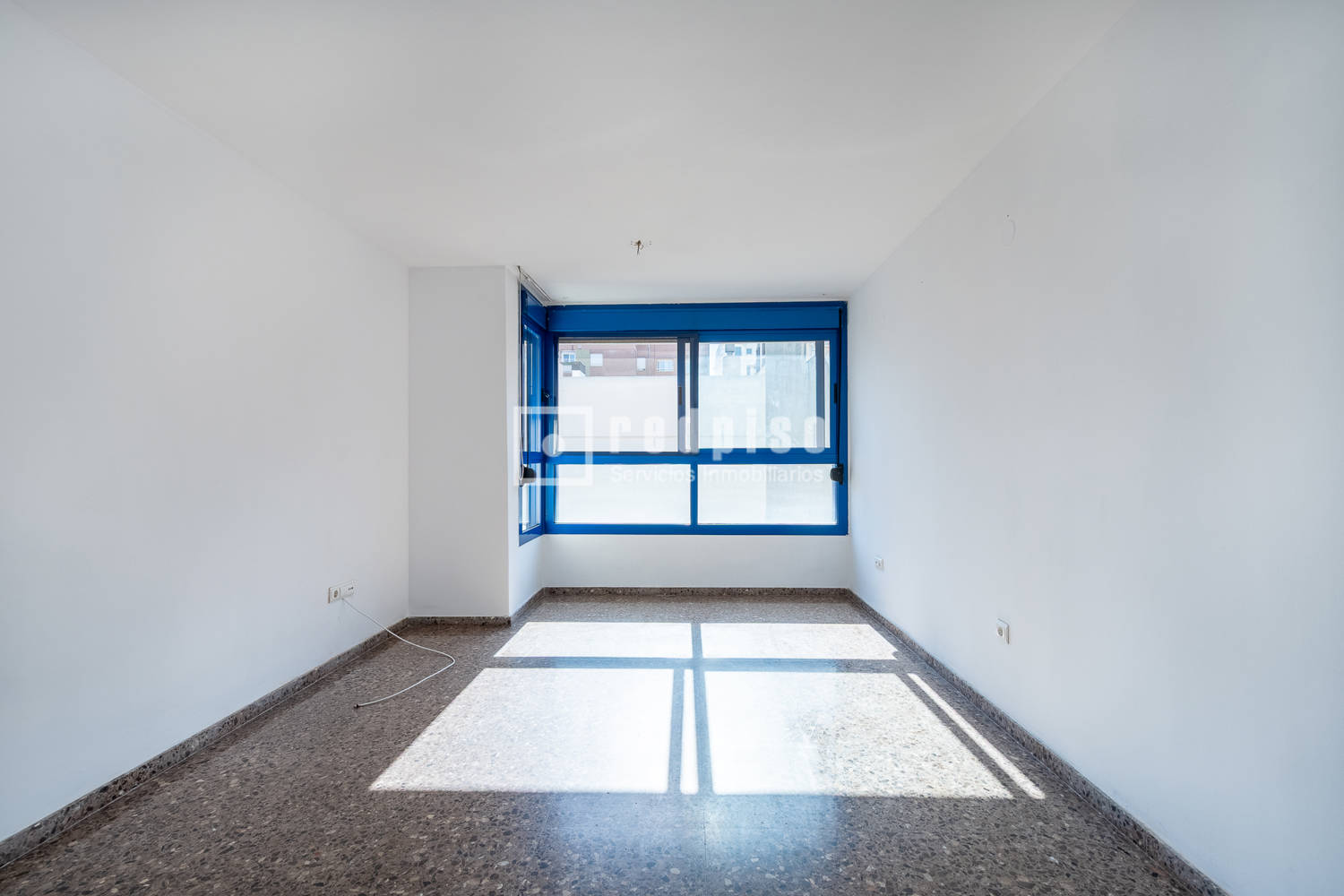 Piso en venta  calle Juan Fabregat, L'Eixample, Valencia  1/1