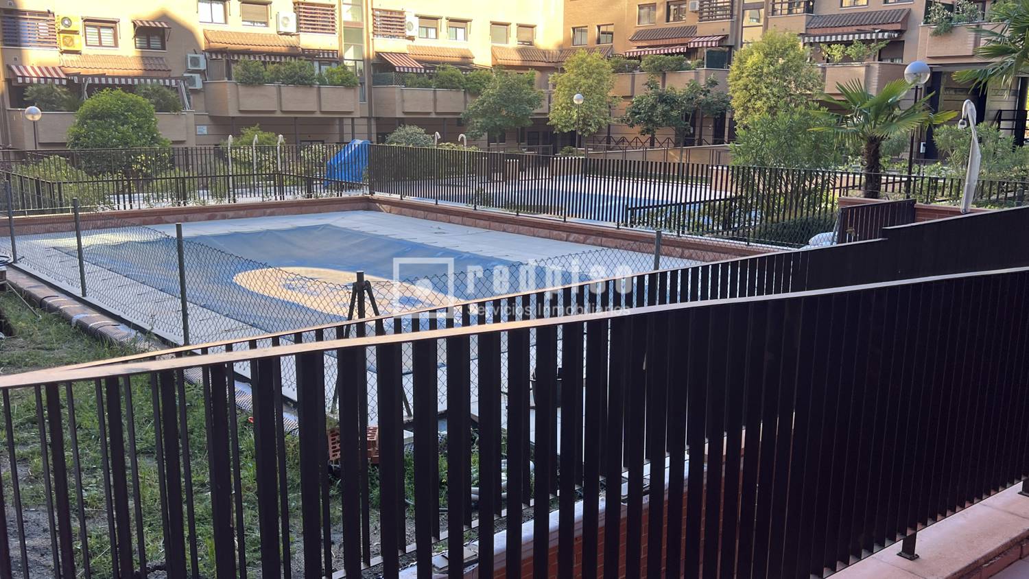 Piso en venta en calle De Suecia, San Blas-canillejas, Madrid 34/35