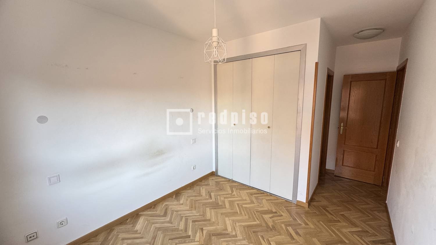 Piso en venta en calle De Suecia, San Blas-canillejas, Madrid 23/35