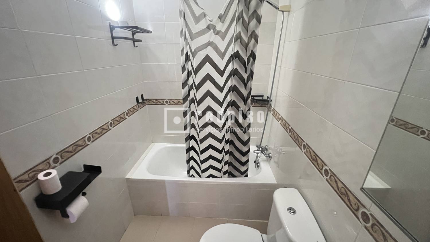 Piso en venta en calle De Suecia, San Blas-canillejas, Madrid 19/35