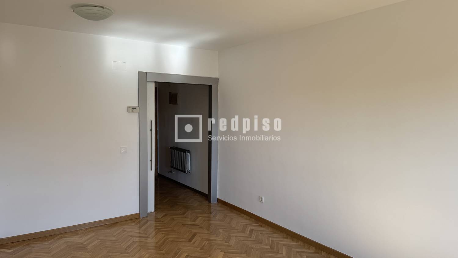 Piso en venta en calle De Suecia, San Blas-canillejas, Madrid 6/35