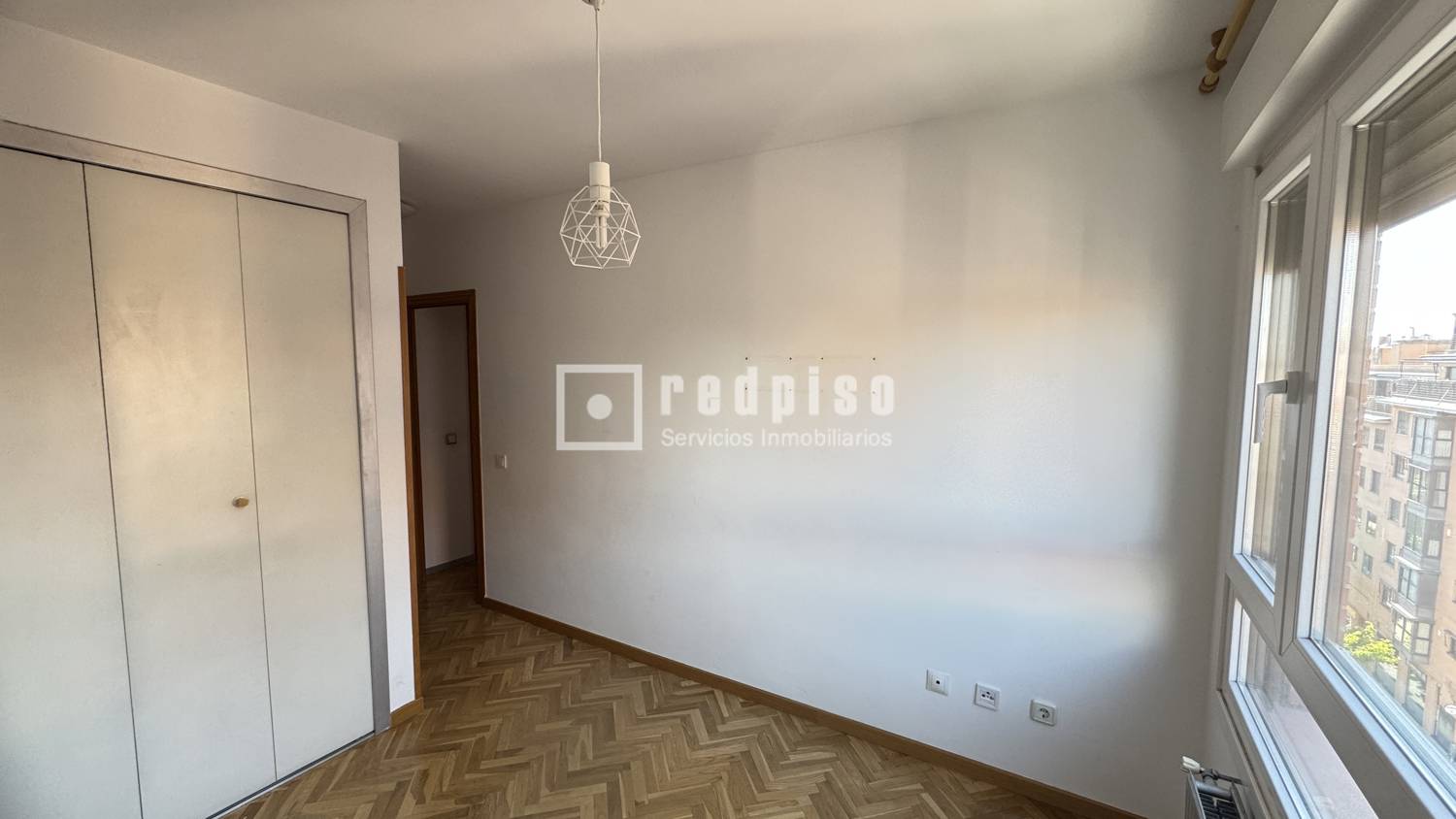 Piso en venta en calle De Suecia, San Blas-canillejas, Madrid 21/35