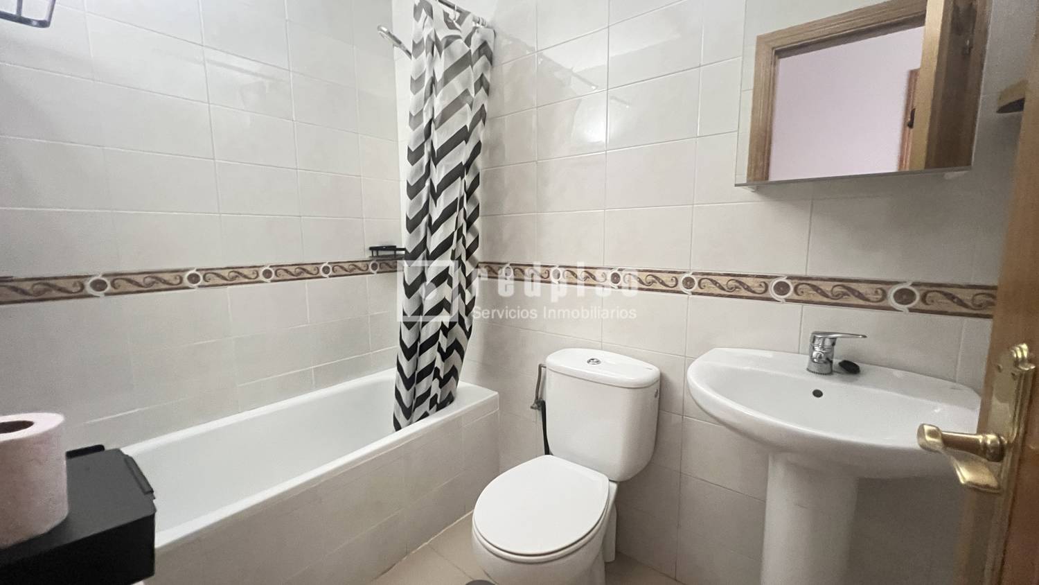Piso en venta en calle De Suecia, San Blas-canillejas, Madrid 18/35