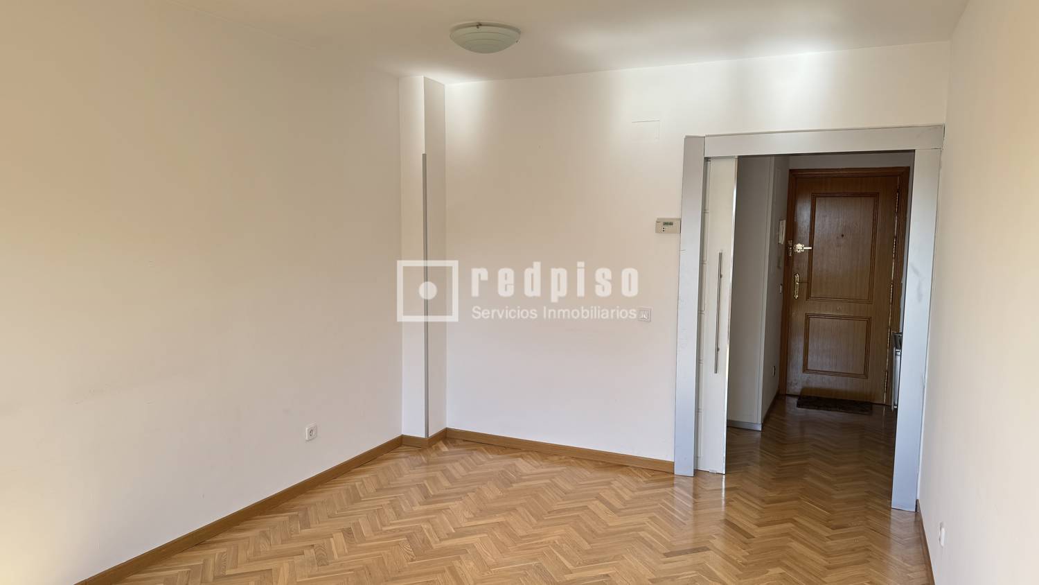 Piso en venta en calle De Suecia, San Blas-canillejas, Madrid 5/35