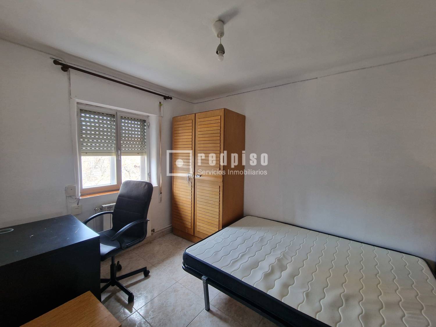 Piso en venta en calle De Tinajo, San Blas-canillejas, Madrid 13/23