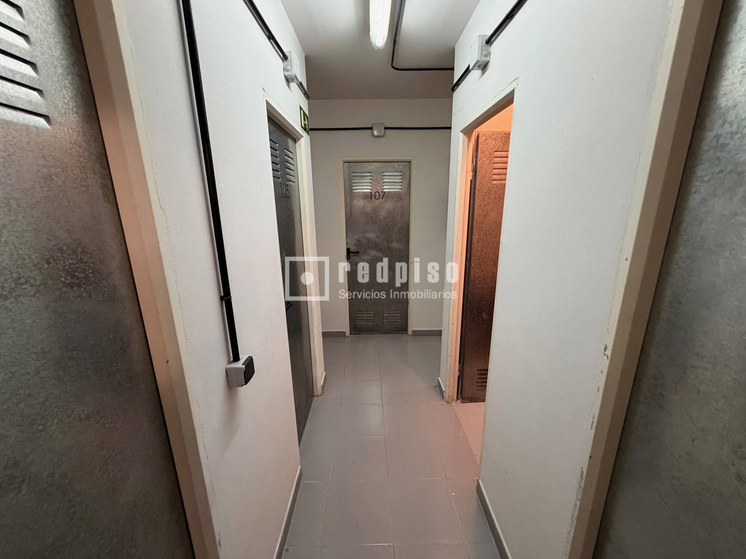 Piso en venta en calle De Los Llanos De Escudero, San Blas-canillejas, Madrid 35/55