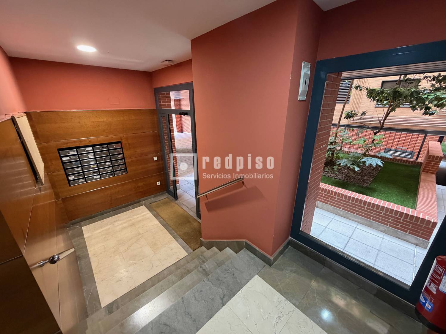 Piso en venta en calle De Los Llanos De Escudero, San Blas-canillejas, Madrid 45/55