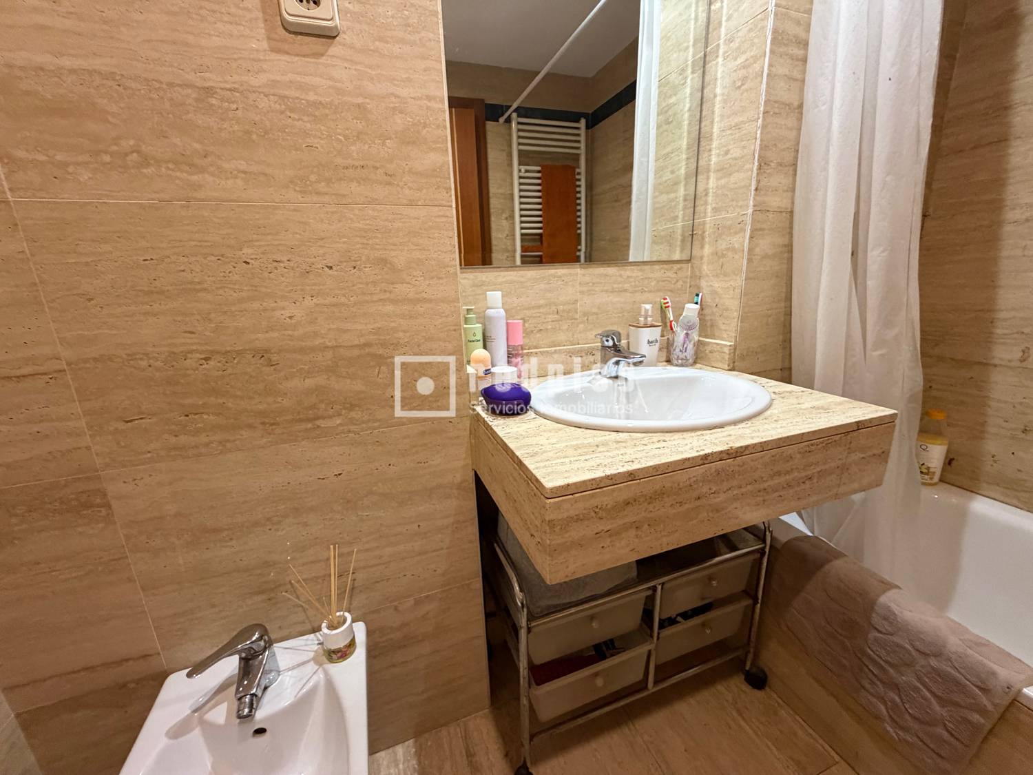 Piso en venta en calle De Los Llanos De Escudero, San Blas-canillejas, Madrid 32/55