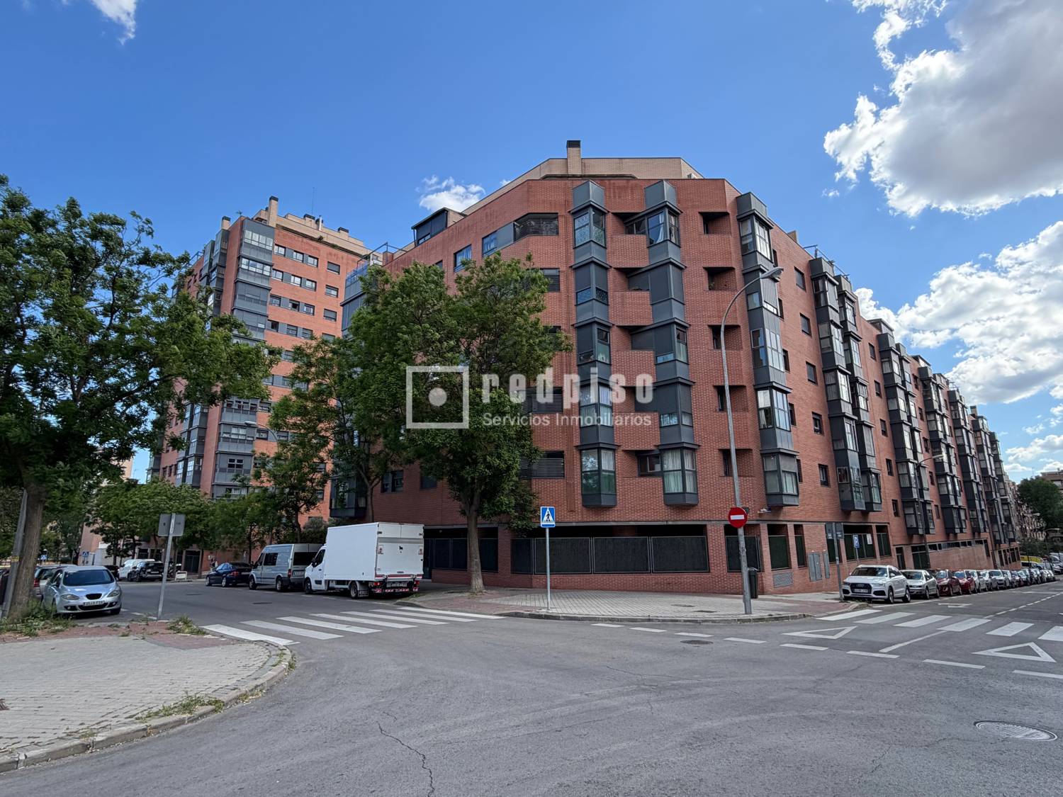 Piso en venta en calle De Los Llanos De Escudero, San Blas-canillejas, Madrid 53/55