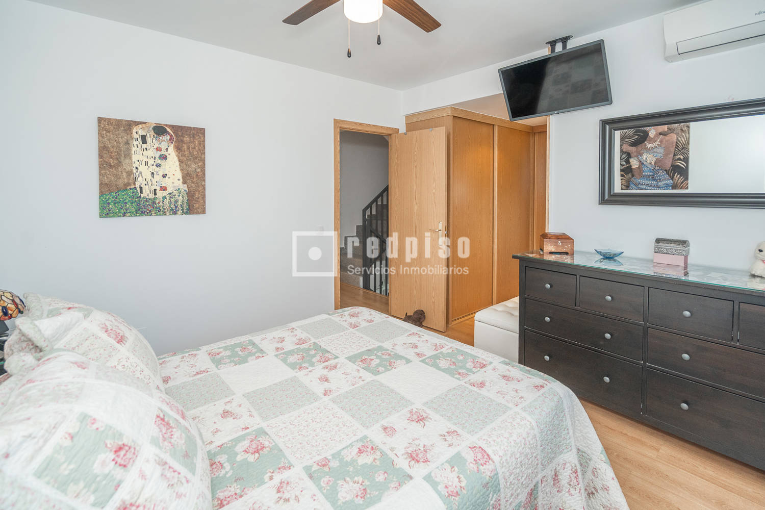 Casa en venta en avenida De Francia, Arroyomolinos, Madrid 32/55