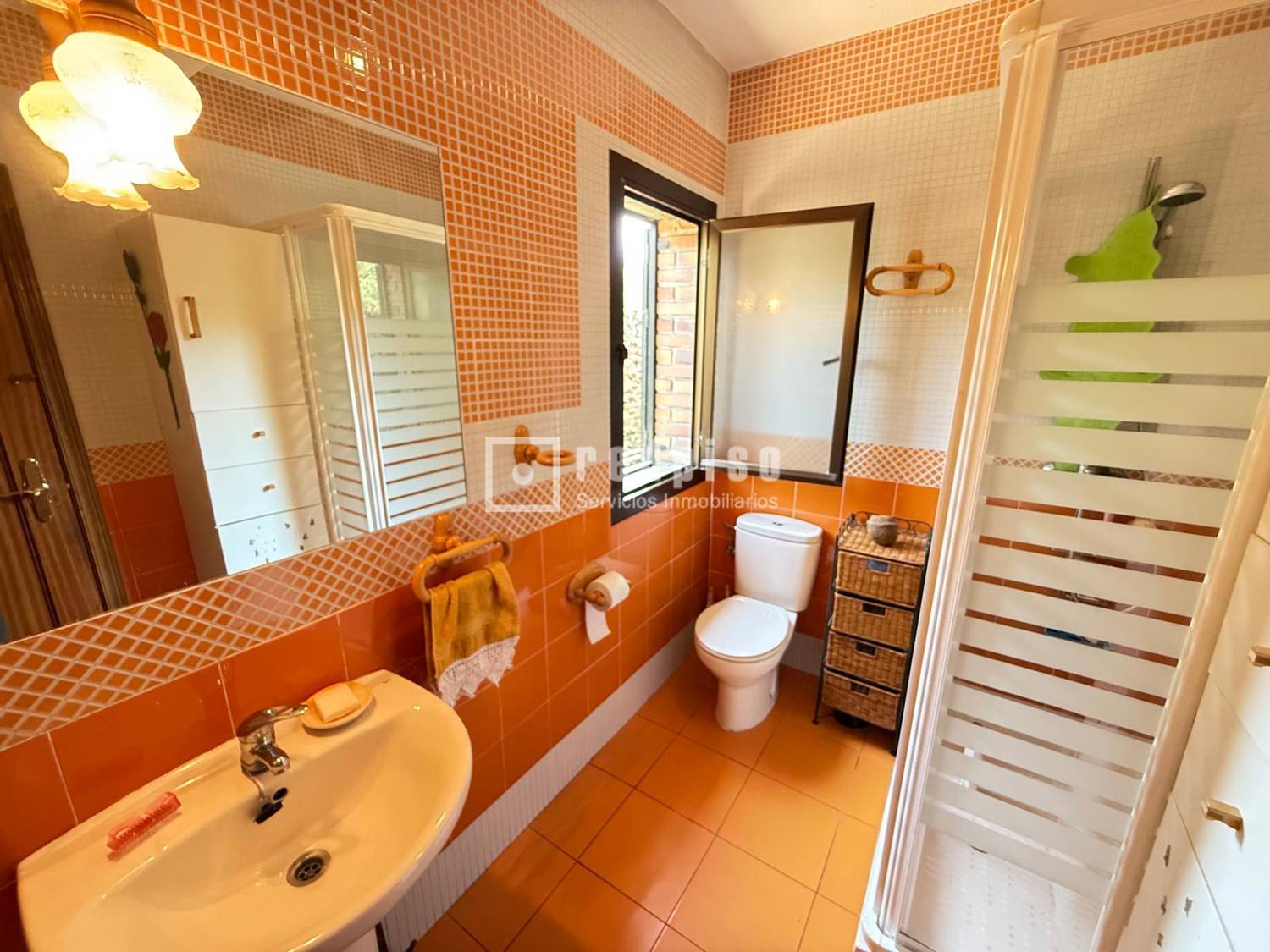 Casa en venta en La Pizarrera, Madrid 18/21