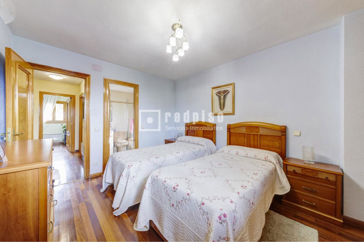 Casa en venta en Las Rozas De Madrid, Madrid 37/73