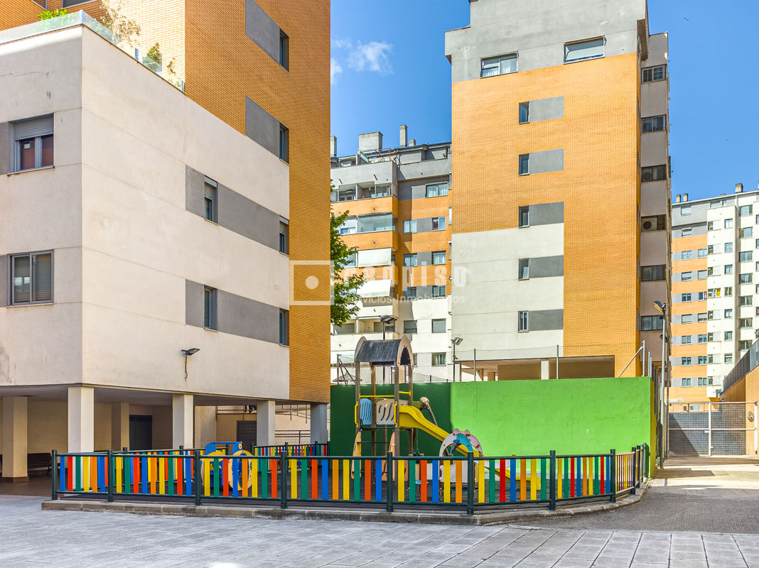 Piso en venta en calle De La Fuente Cisneros, Móstoles, Madrid 3/19