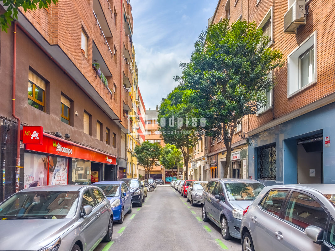 Piso en venta en calle De Benito De Castro, Madrid, Madrid 16/16