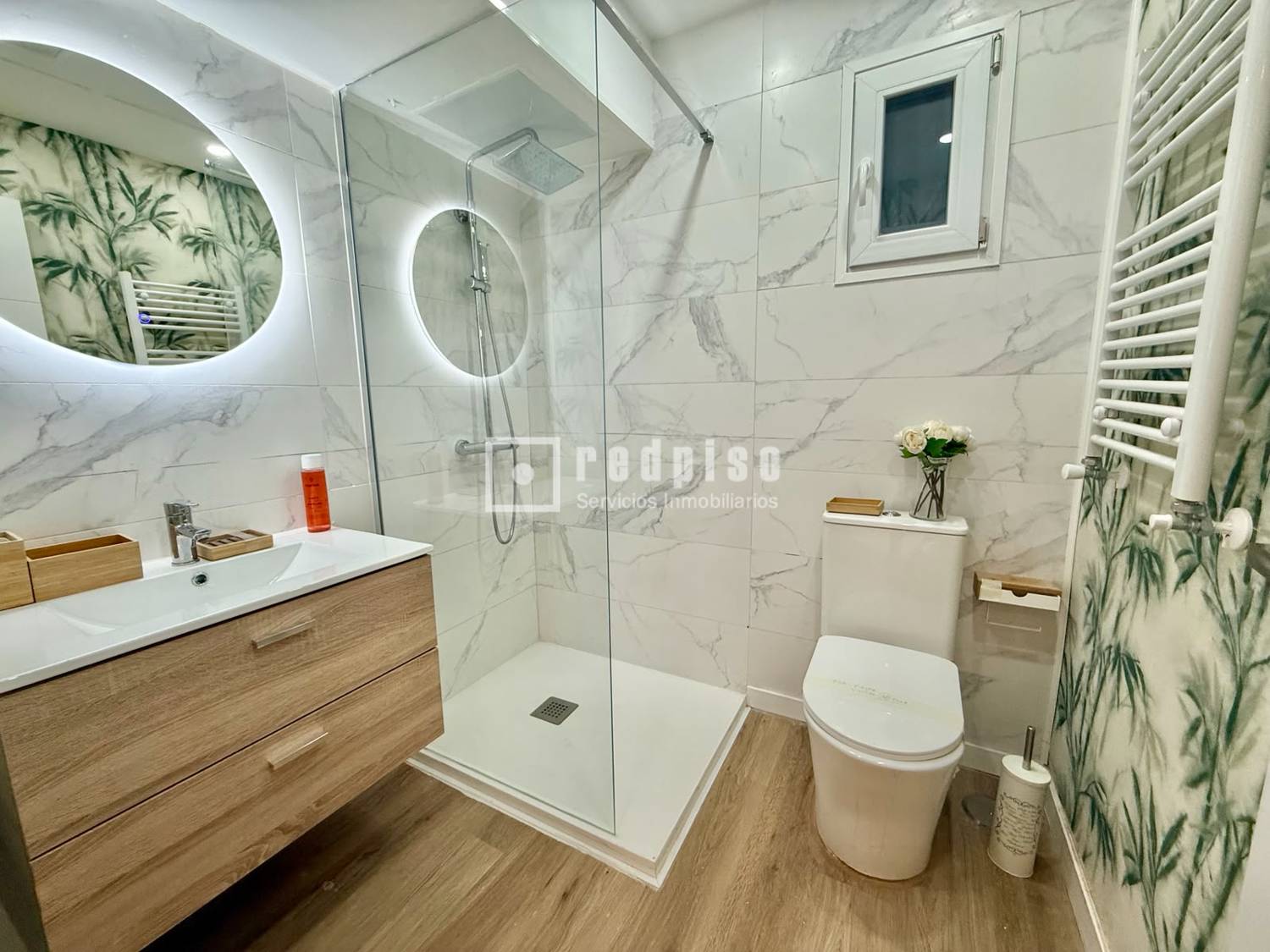 Piso en venta en calle Del Aviador Zorita, Tetuán, Madrid 30/33