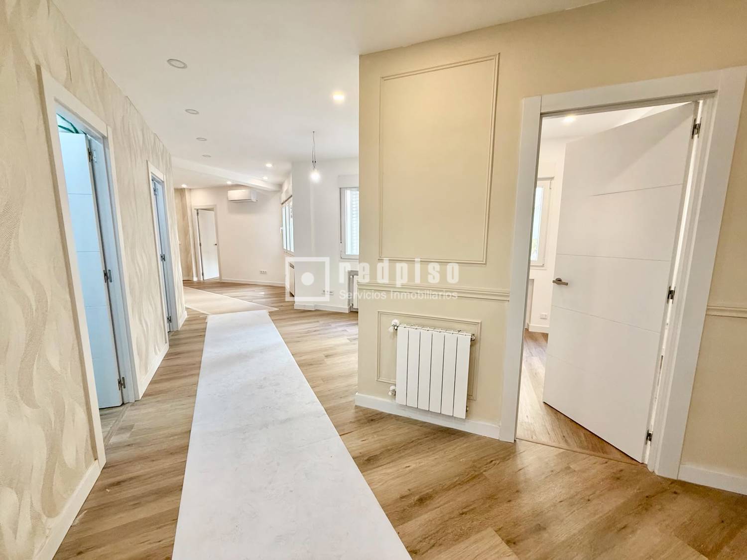 Piso en venta en calle Del Aviador Zorita, Tetuán, Madrid 8/33