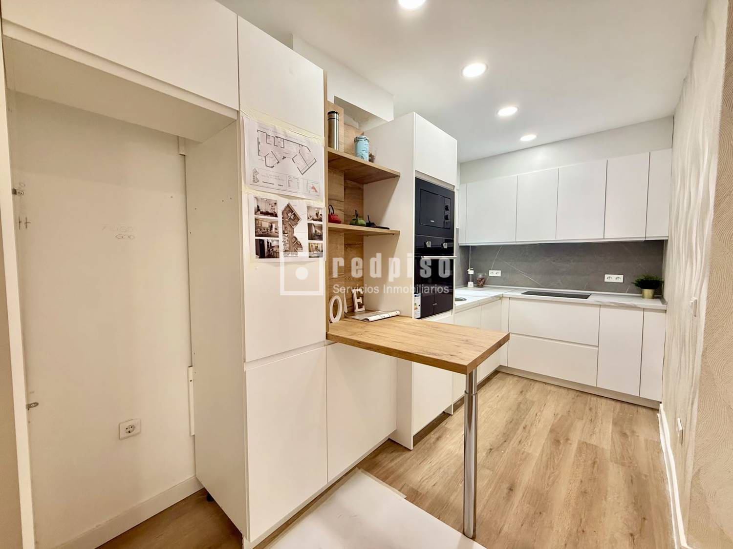Piso en venta en calle Del Aviador Zorita, Tetuán, Madrid 2/33