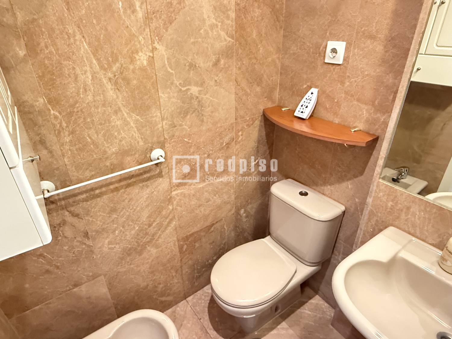 Piso en venta en calle De Julián Camarillo, San Blas-canillejas, Madrid 17/28