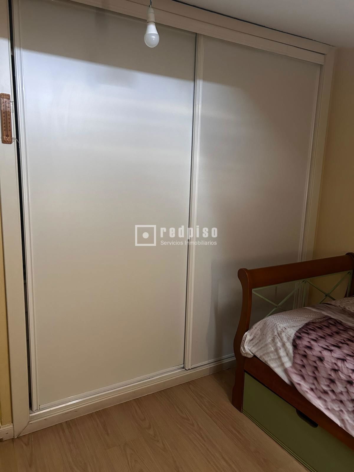 Piso en venta en  calle de los Membrillos, El Molar, Madrid  16/20
