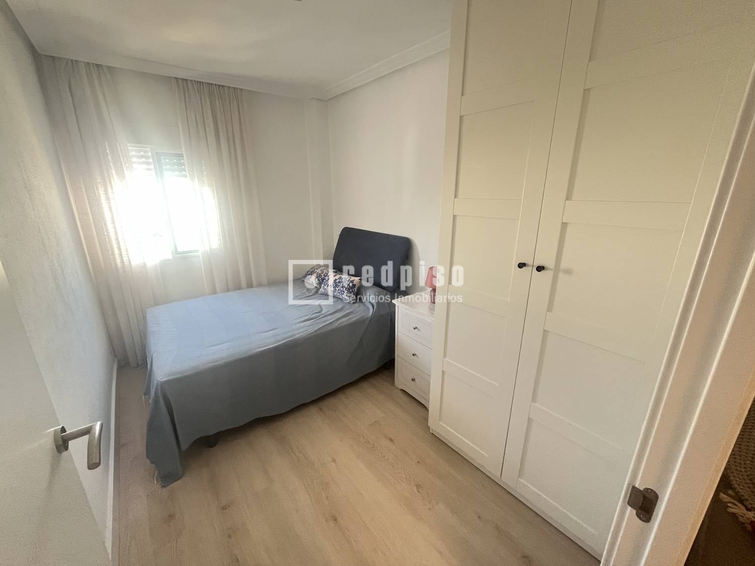 Piso en alquiler en Cádiz 8/19