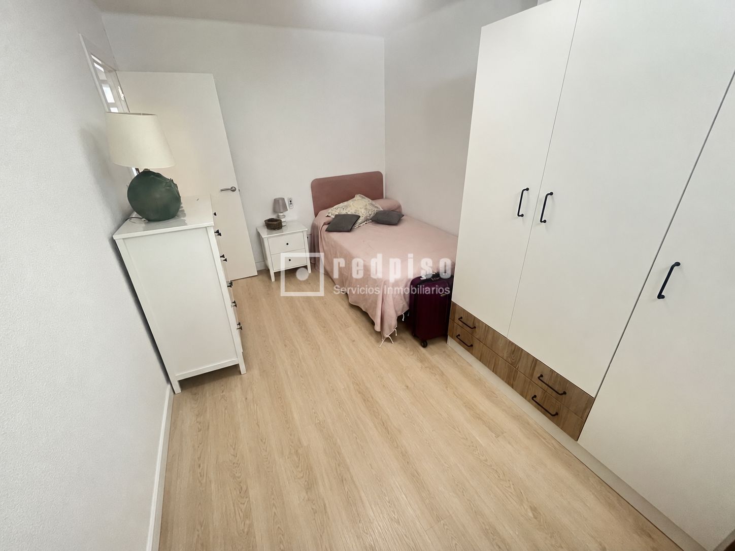 Piso en alquiler en Cádiz 9/19