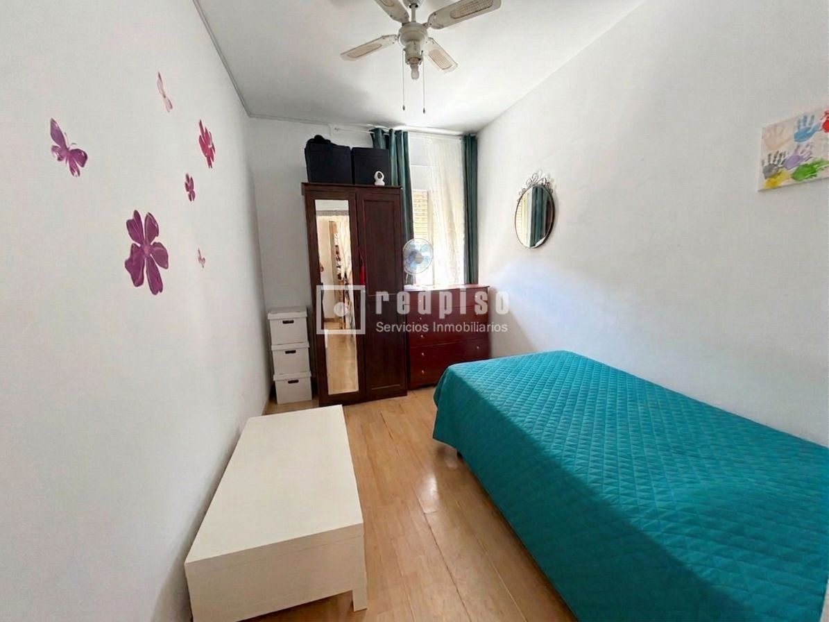 Piso en venta en calle De Valle De Oro, Carabanchel, Madrid 5/10