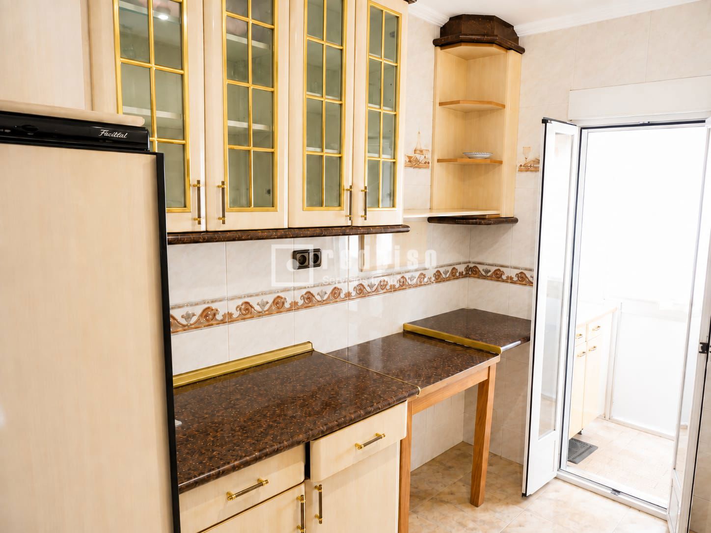 Piso en venta en  calle de Arechavaleta, Villaverde, Madrid  1/1