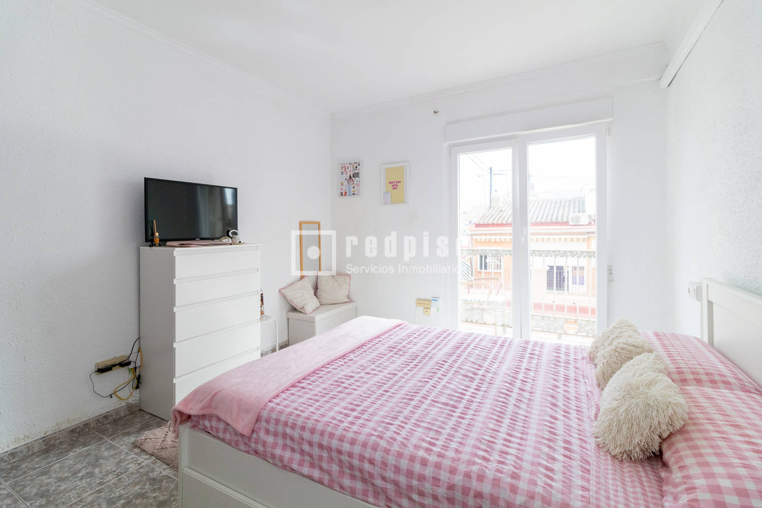 Piso en venta en  calle de Cádiz, Ciutat Vella, Valencia  1/1