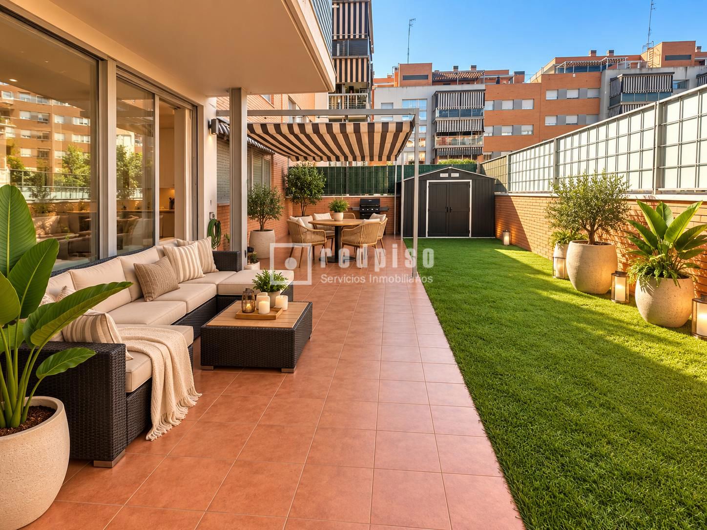 Piso en venta en  calle Planeta Saturno, Parla, Madrid  1/1
