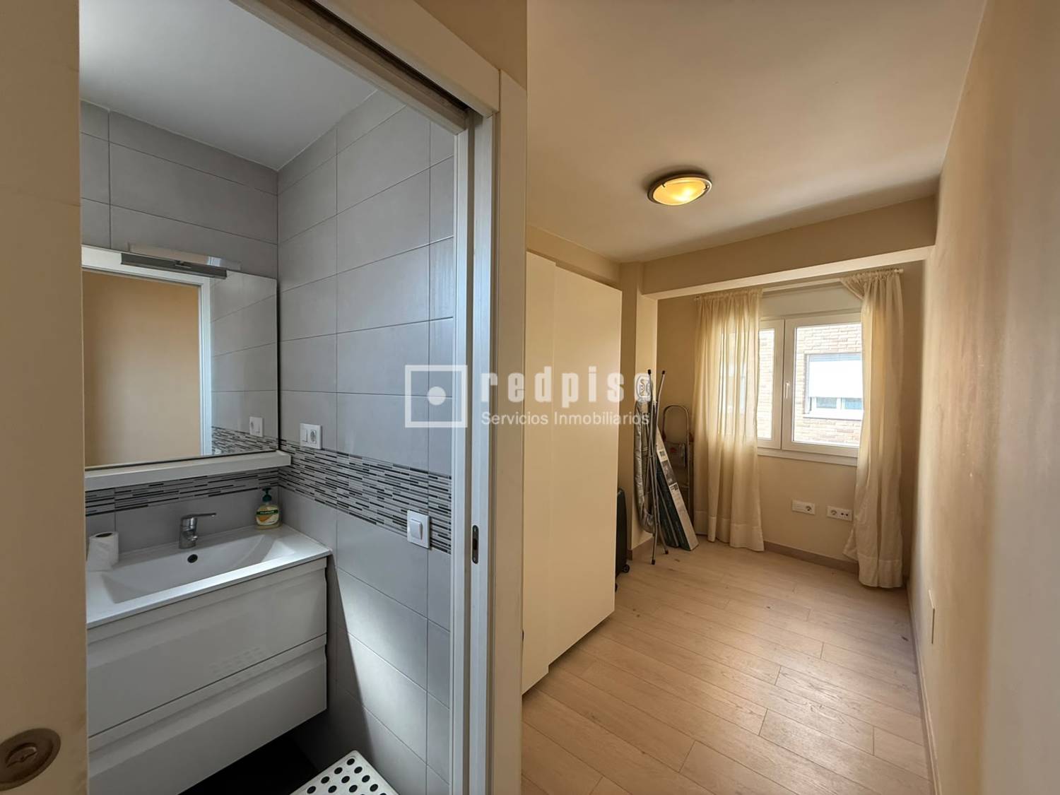 Piso en venta en calle De Los Capuchinos, Distrito Centro, Málaga 8/15