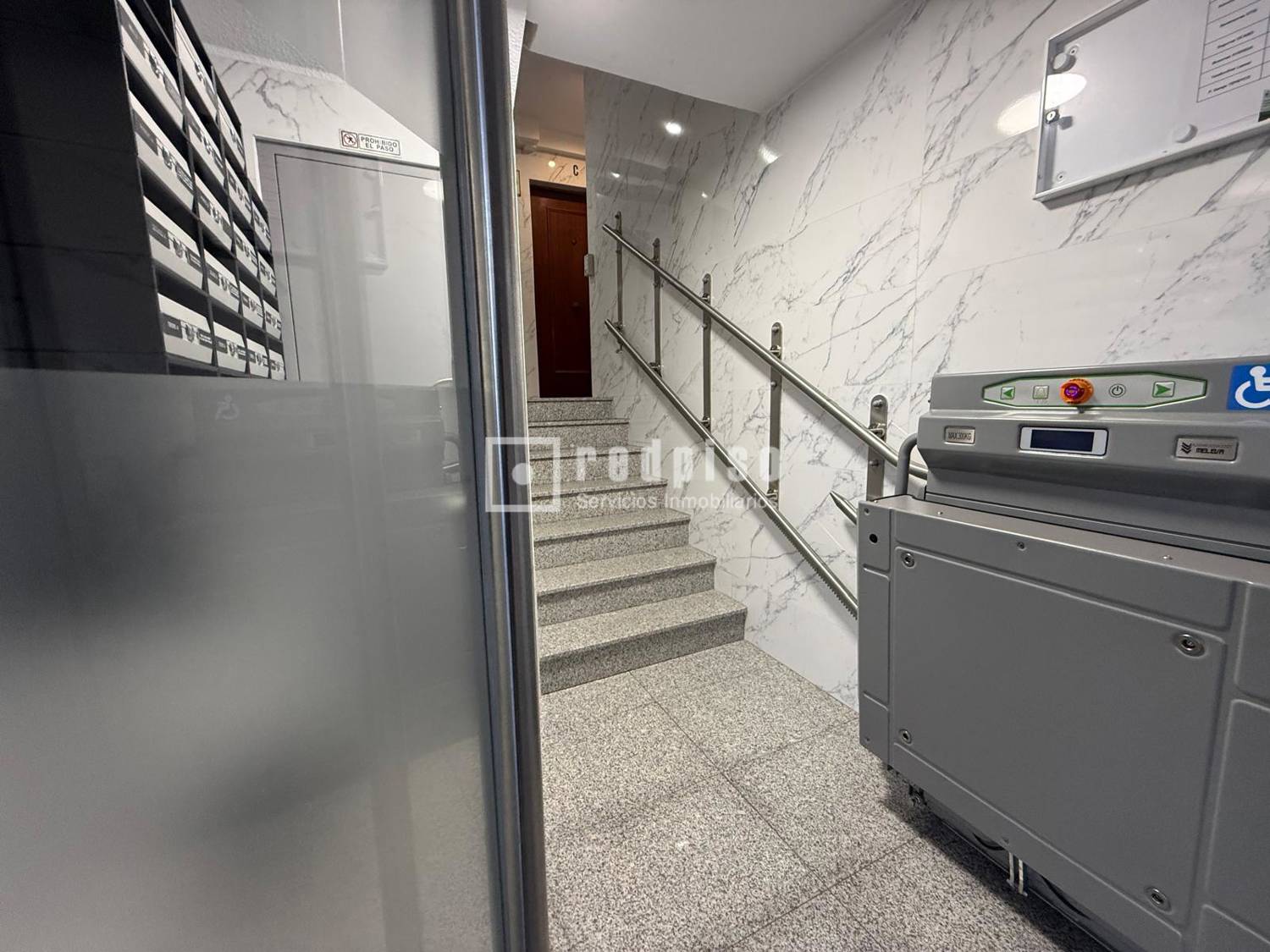 Piso en venta en calle De Ocaña, Madrid, Madrid 2/31