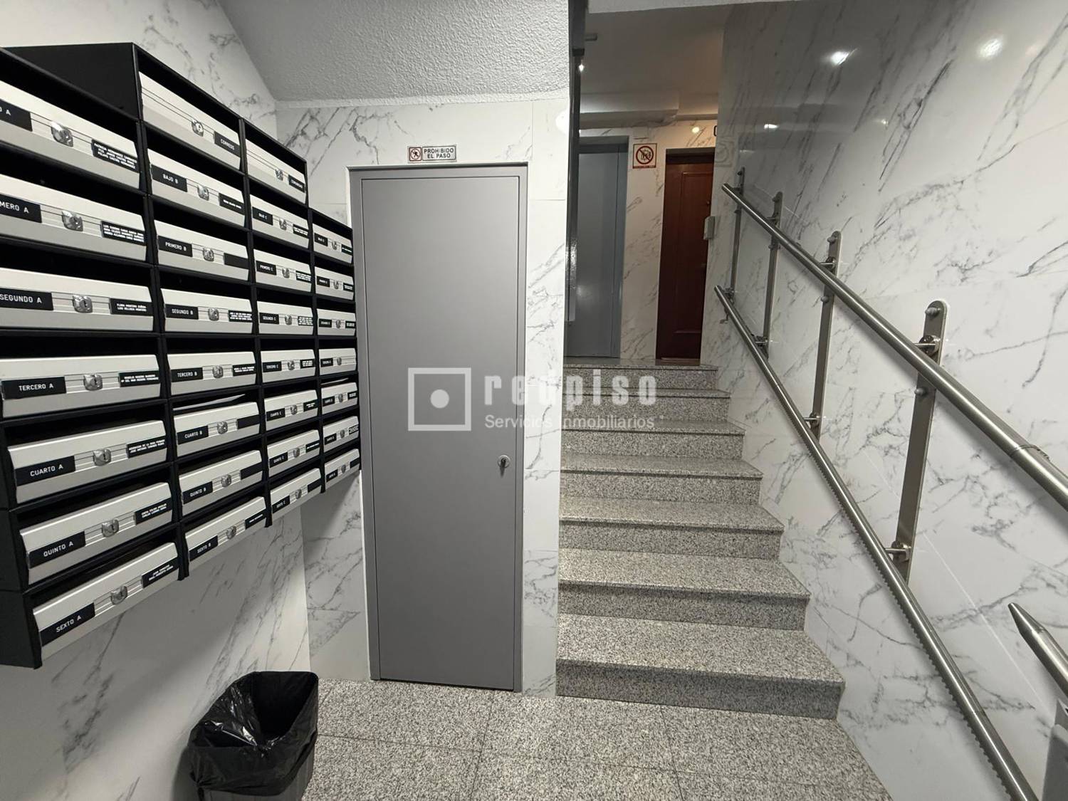 Piso en venta en calle De Ocaña, Madrid, Madrid 3/31
