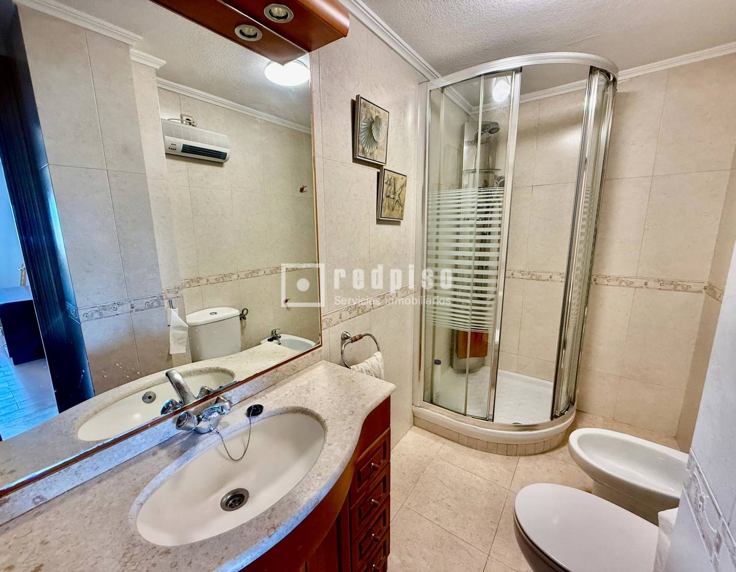 Piso en venta en calle De La Isla De Tavira, Fuencarral-el Pardo, Madrid 12/16