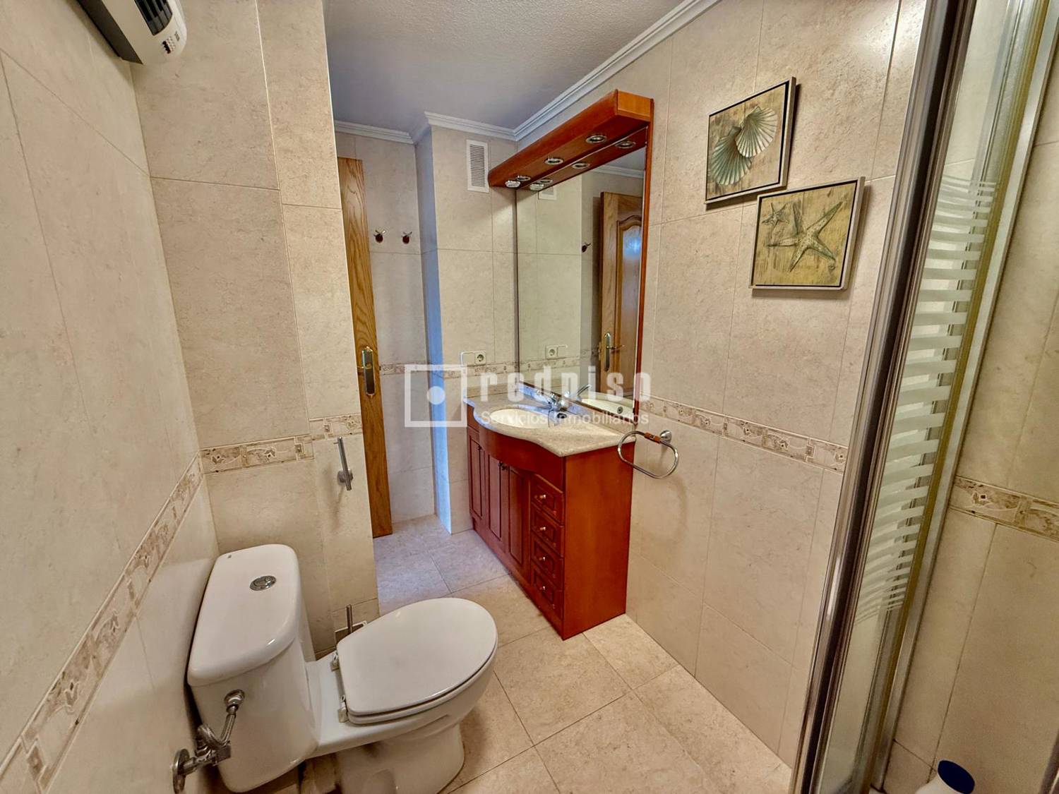 Piso en venta en calle De La Isla De Tavira, Fuencarral-el Pardo, Madrid 13/16