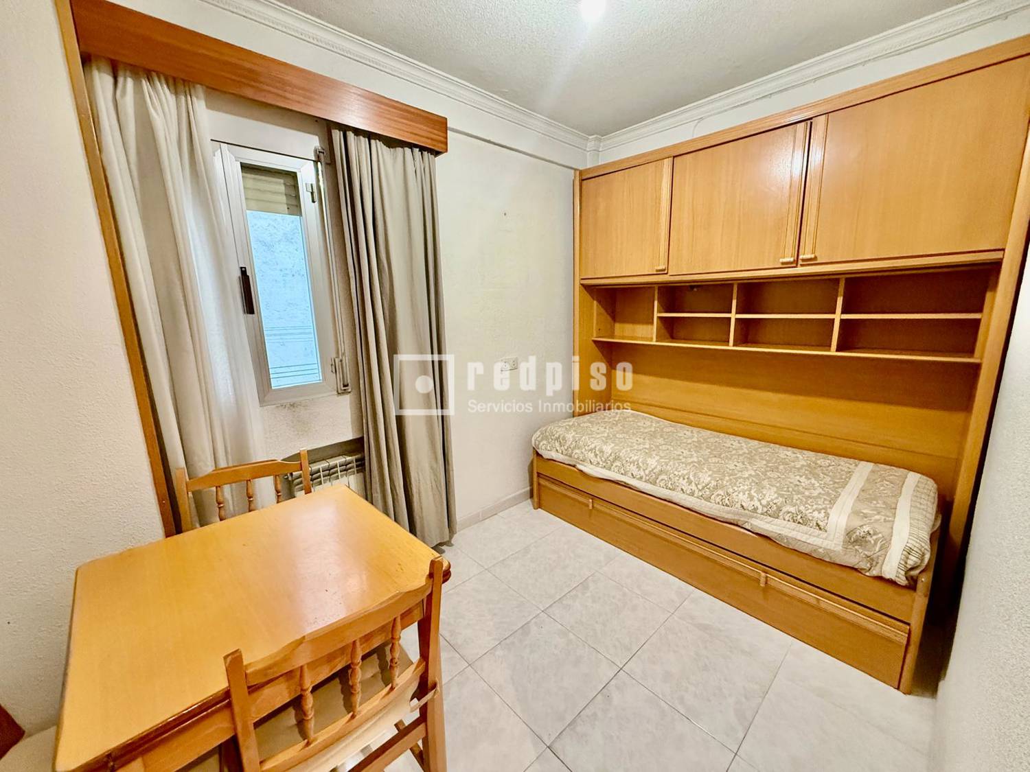 Piso en venta en calle De La Isla De Tavira, Fuencarral-el Pardo, Madrid 8/16