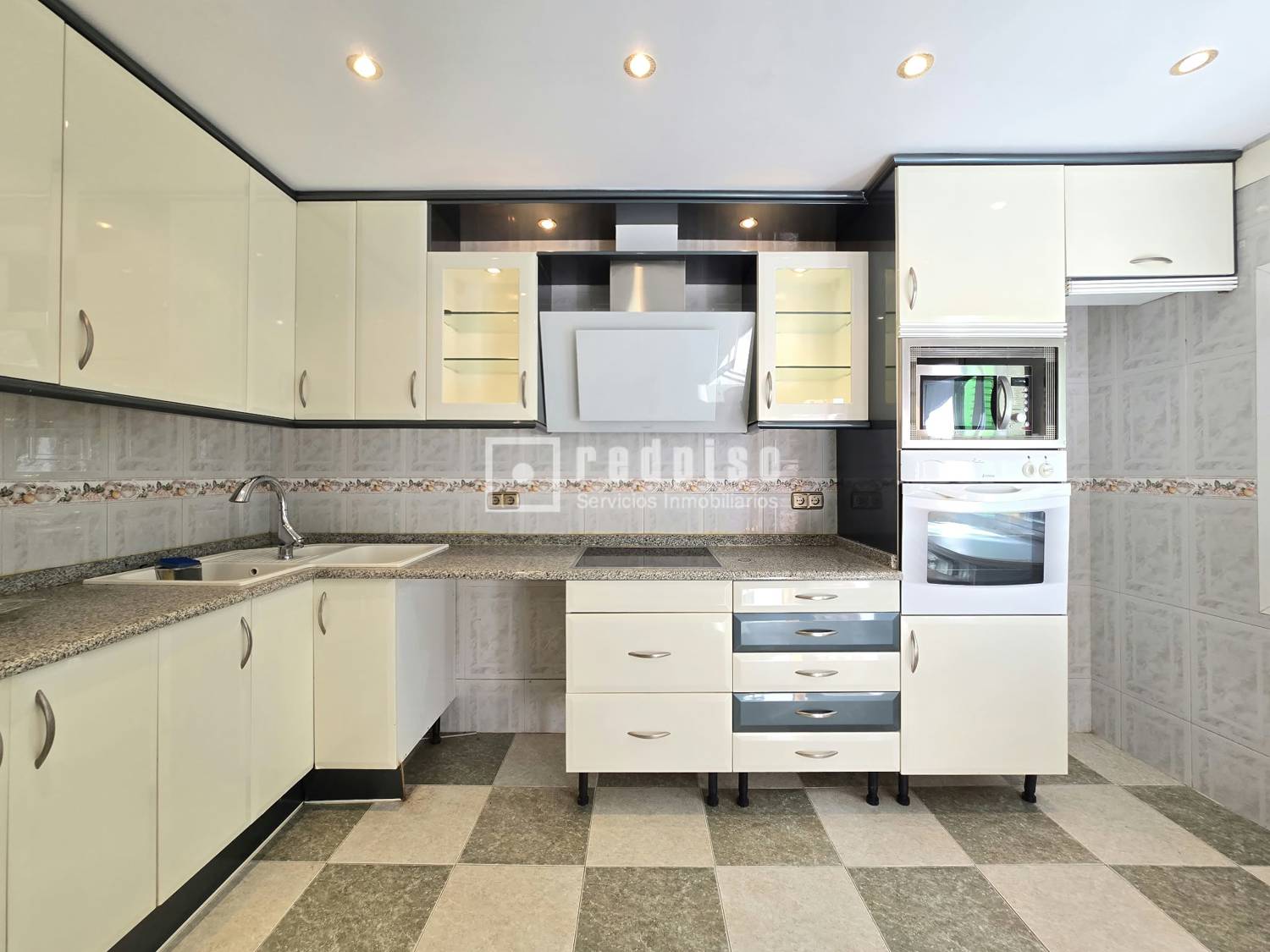 Casa en venta en  Becerril de la Sierra, Madrid  9/44