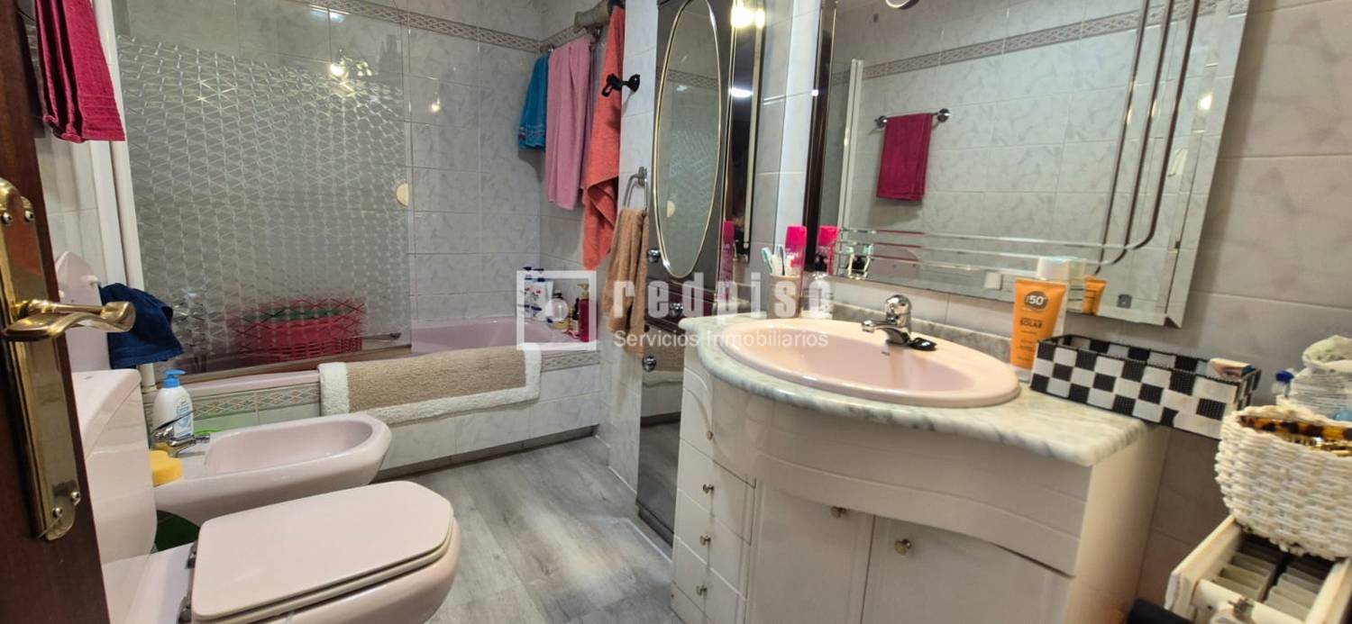 Piso en venta en  Galapagar, Madrid  12/19