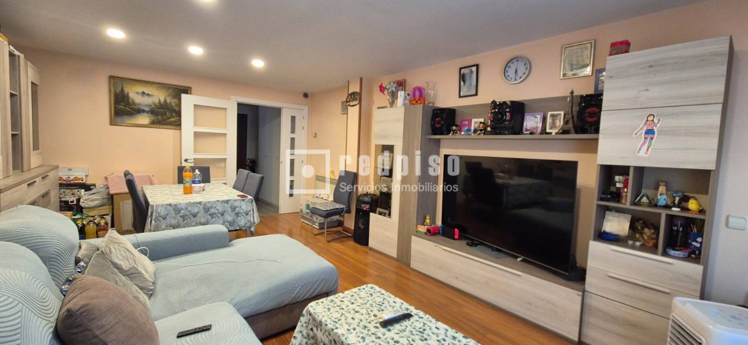 Piso en venta en  Galapagar, Madrid  2/19