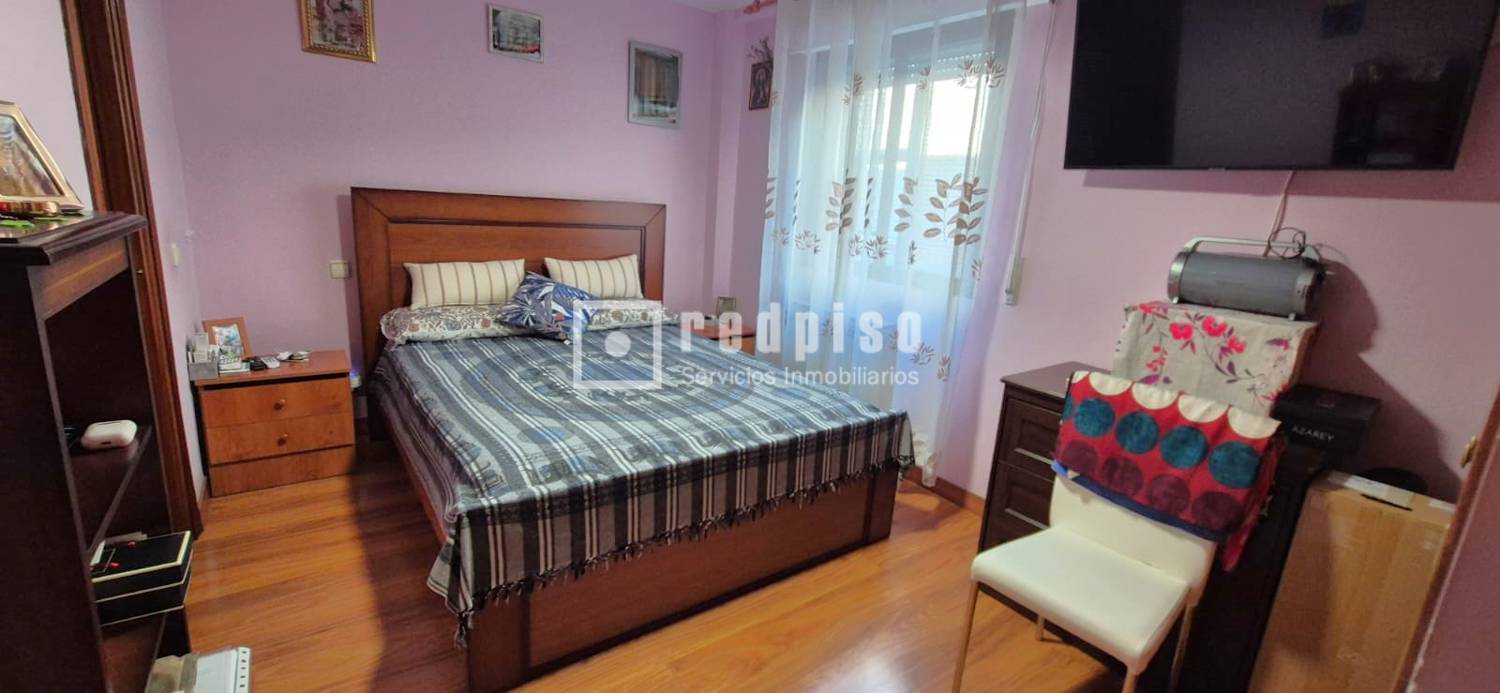 Piso en venta en  Galapagar, Madrid  10/19